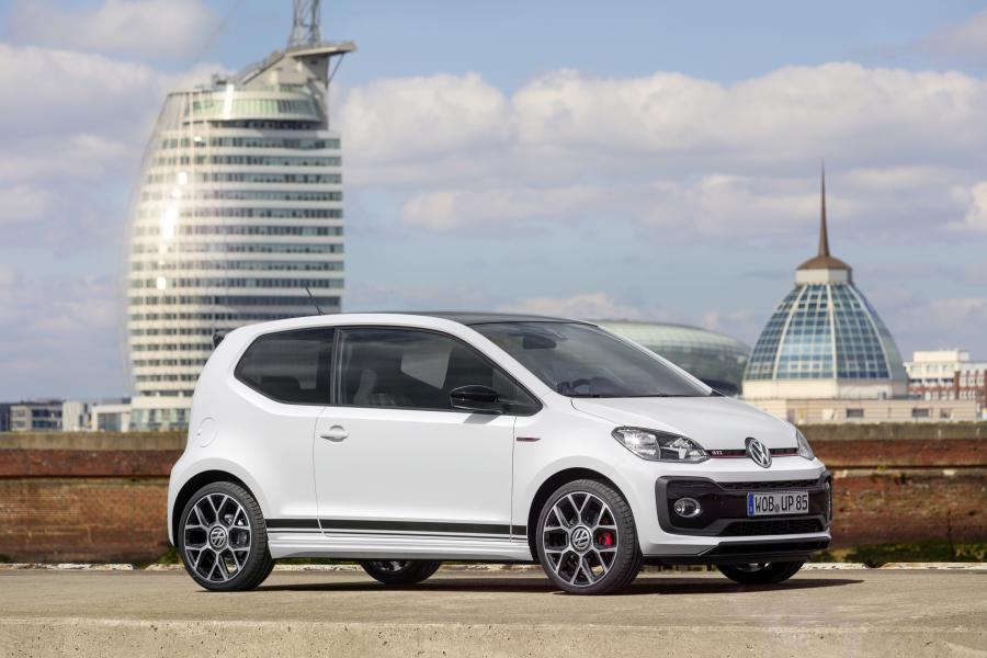  Volkswagen up! GTI Concept 2017 года  (фото 4 из 19)